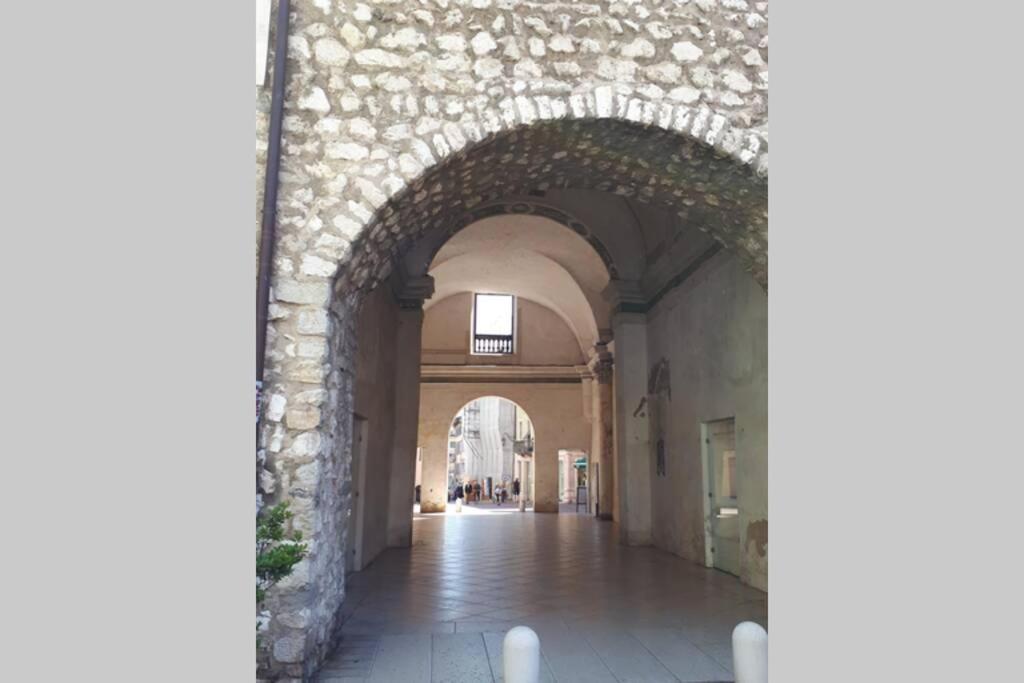 Schoenes Altstadt-Apartment "Dolce Vita" Inkl Parkplatz Riva del Garda Eksteriør bilde